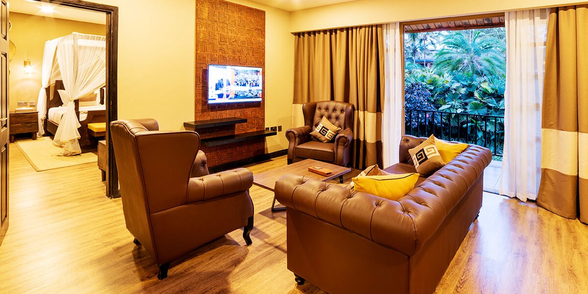 speke resort munyonyo - Junior suite -Sitting area with balcony