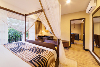 Speke Resort munyonyo Junior Suite