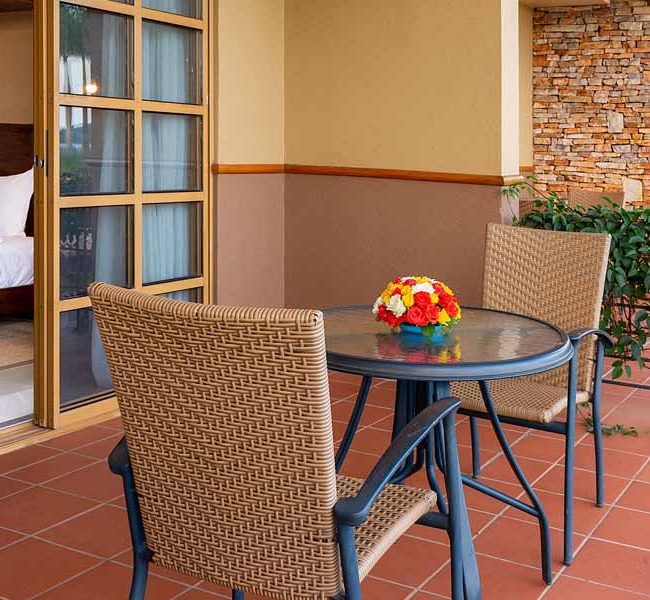 speke resort munyonyo -deluxe room Balcony