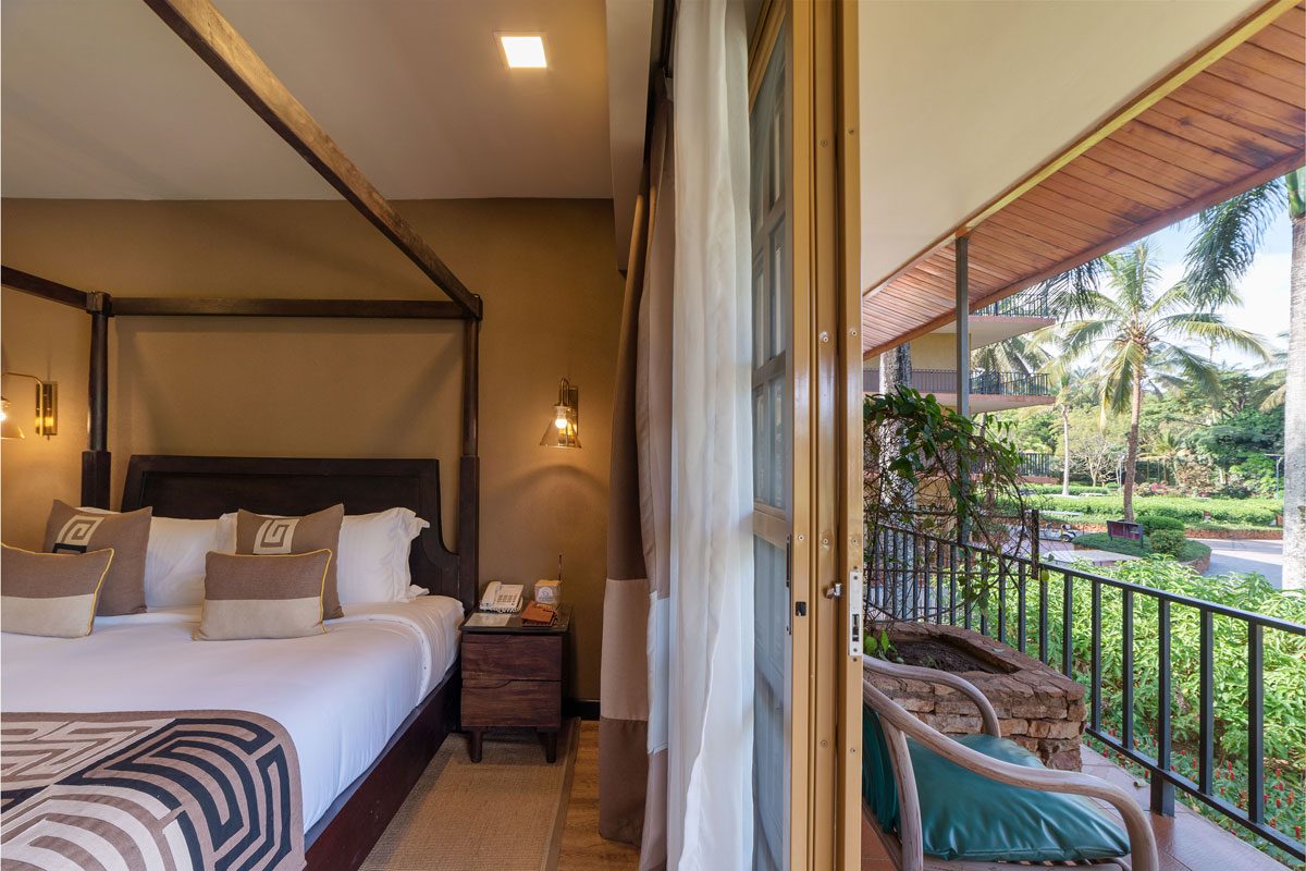 Junior suite-Speke resort Beedrom - balcony view