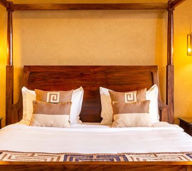 speke resort munyonyo -deluxe room